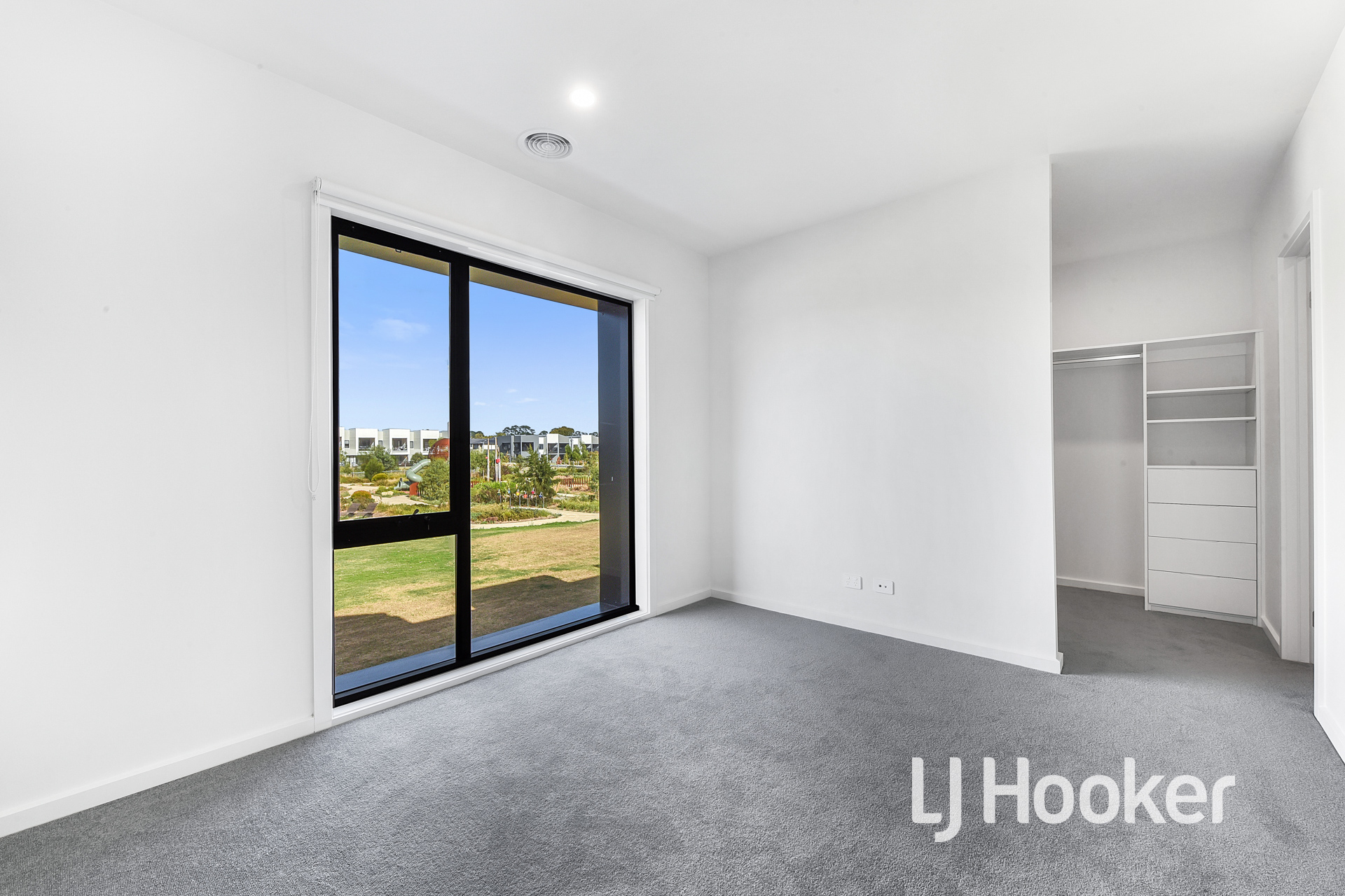 3 ALLEMANDE WALK, CRANBOURNE SOUTH VIC 3977, 0部屋, 0バスルーム, Townhouse