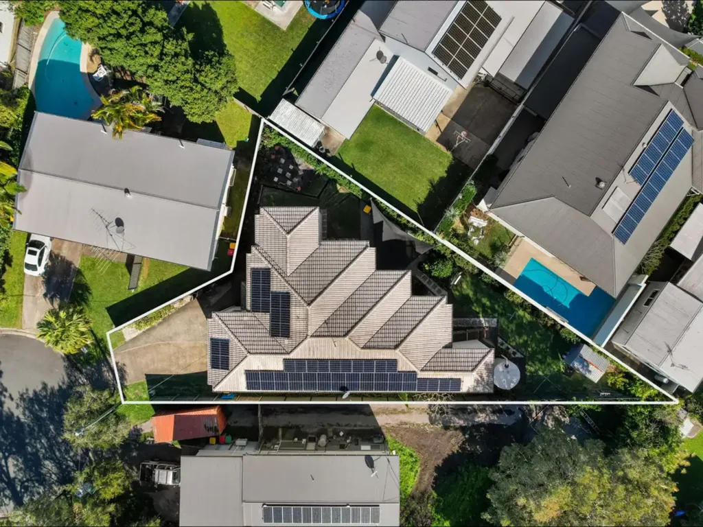 Maroochydore 8房  Next Door to the CBD, an 8-Bedroom Goldmine Returning $2,000/Week