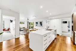 4/12 Barramul Street, Bulimba