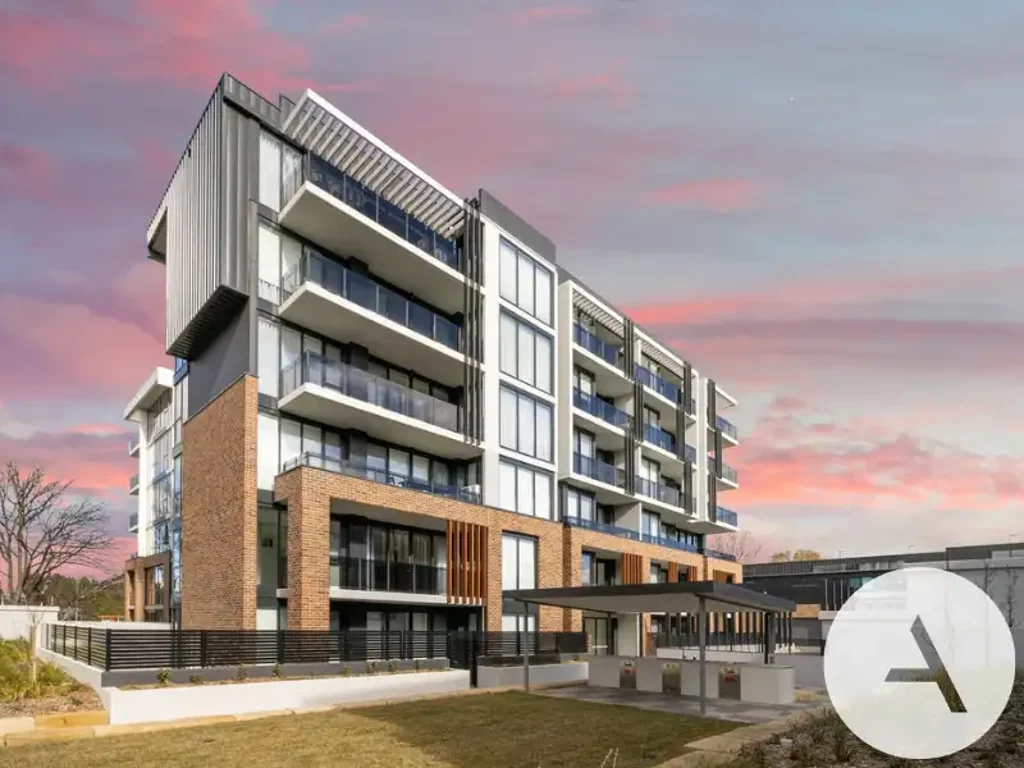 Modern Living in the Heart of Narrabundah