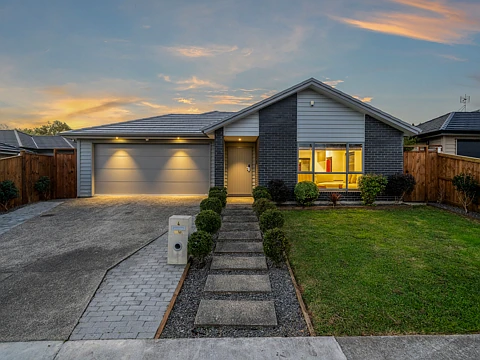 Pukekohe 4房  Contemporary Elegance in Central Pukekohe