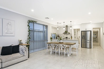 8 Gadir Street, Alkimos, WA 6038, 4 chambres, 2 salles de bain, House