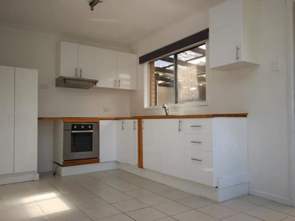 4 BEDROOM HOUSE AT EXCELLENT LOCATION