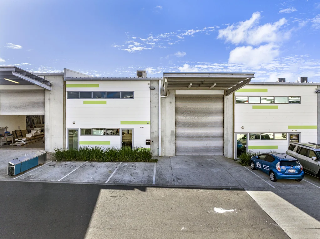 East Tamaki A-grade tilt slab industrial unit