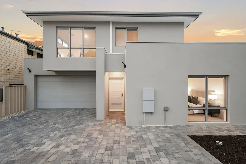 Como 4 Bedroom BRAND NEW - MOVE IN READY