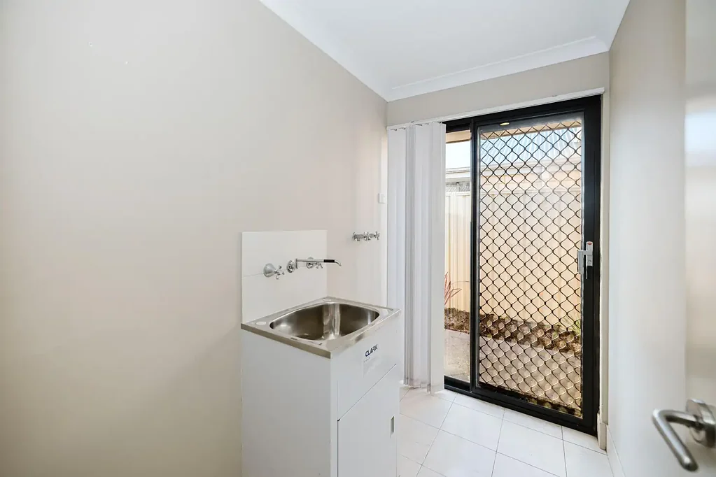 Coastal living at its best! 400m from the Beach.