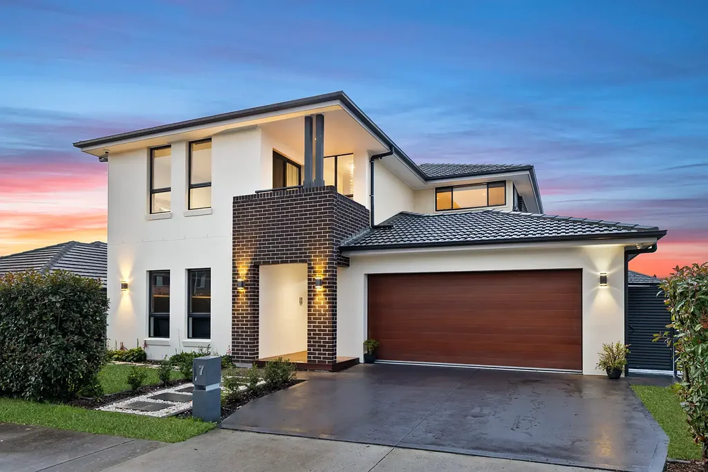 Edmondson Park 5部屋 LUXURY, OVERSIZED, DOUBLE STOREY FAMILY HOME