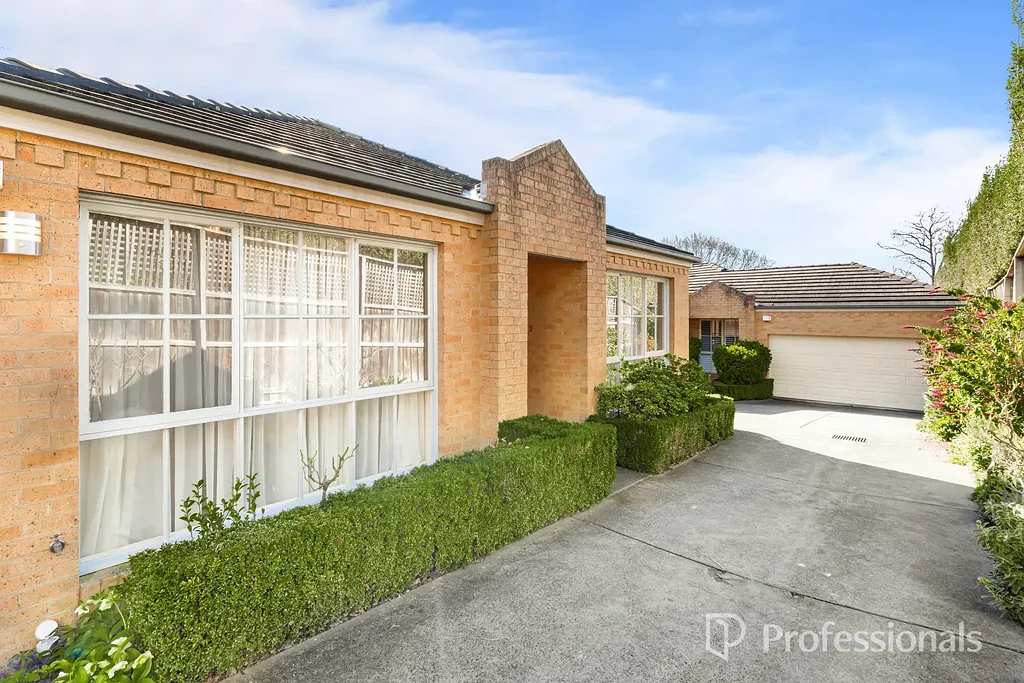 Mont Albert North 3 Bedroom Private, Warm & Well-Positioned