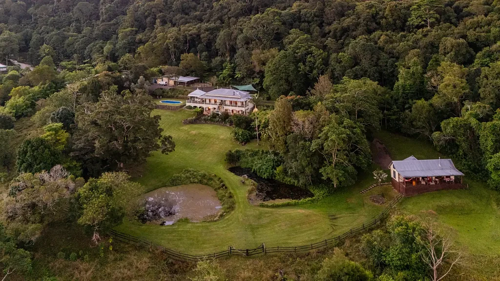Wootha 6ਬੈੱਡਰੂਮ Exquisite 29.5-Acre Maleny Hinterland Estate — Turnkey Dual Living and/or Thriving Event Venue, with Breathtaking Glasshouse Mountain Views