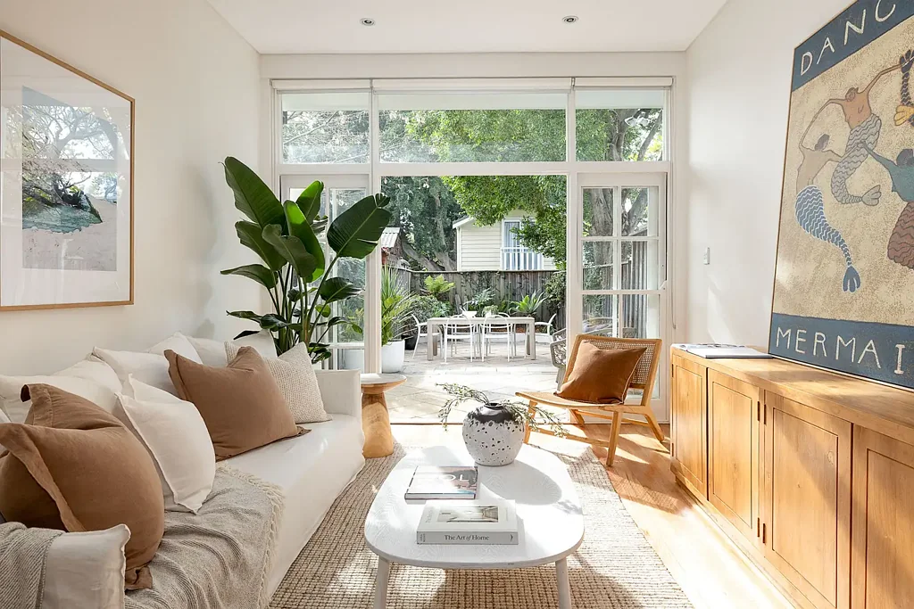 Balmain 3Zimmer Attractive character semi / NE courtyard / future potential