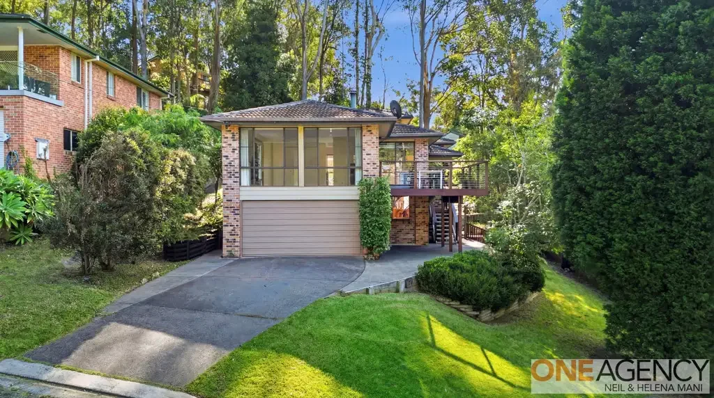 Spacious Split-Level Family Retreat with Multiple Living & Entertaining Zones
