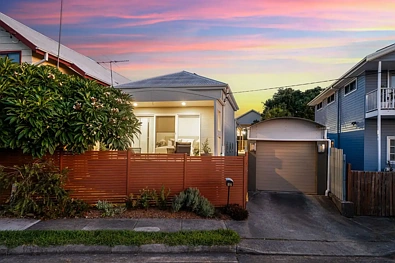 Tighes Hill 3房  Private, tropical inspired oasis in connected inner city pocket
