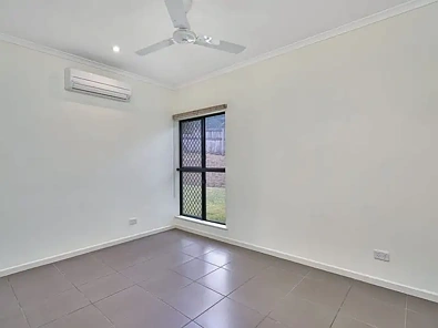9 Mcfarlane Drive, Kanimbla, QLD 4870, 5 phòng ngủ, 2 phòng tắm, House