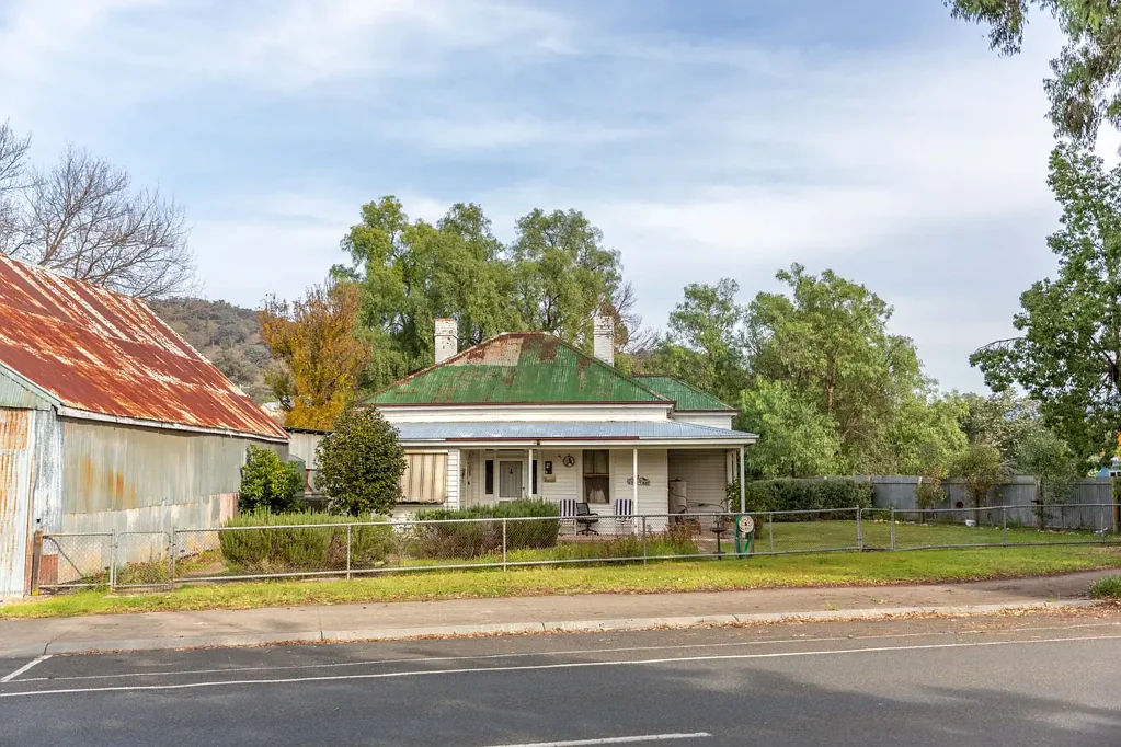 Swifts Creek Regional Township Home with Generous Shedding
