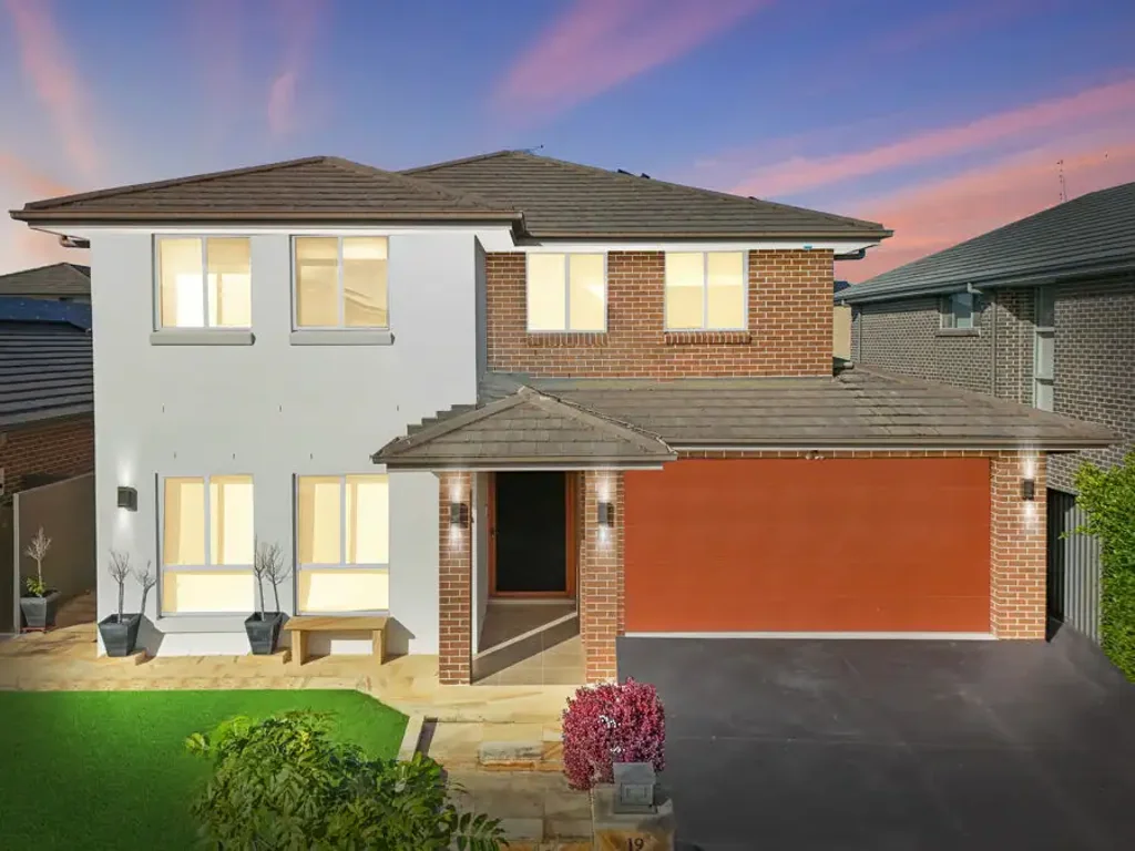 Marsden Park 5Phòng ngủ Luxury Living in a Prime Location!