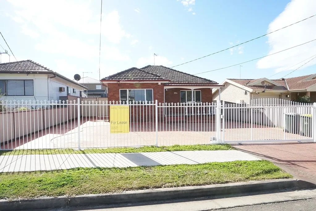 EXCELLENT CONDITION HOME IN CANLEY HEIGHTS