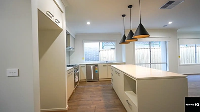 9 Warhawke Road, Aintree, VIC 3336, 4 कमरे, 2 बाथरूम, House