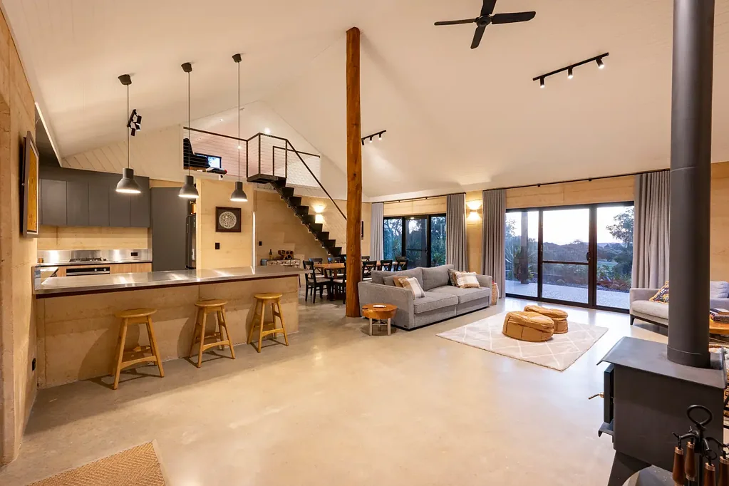 130 Sonning Loop, Yallingup, WA 6282