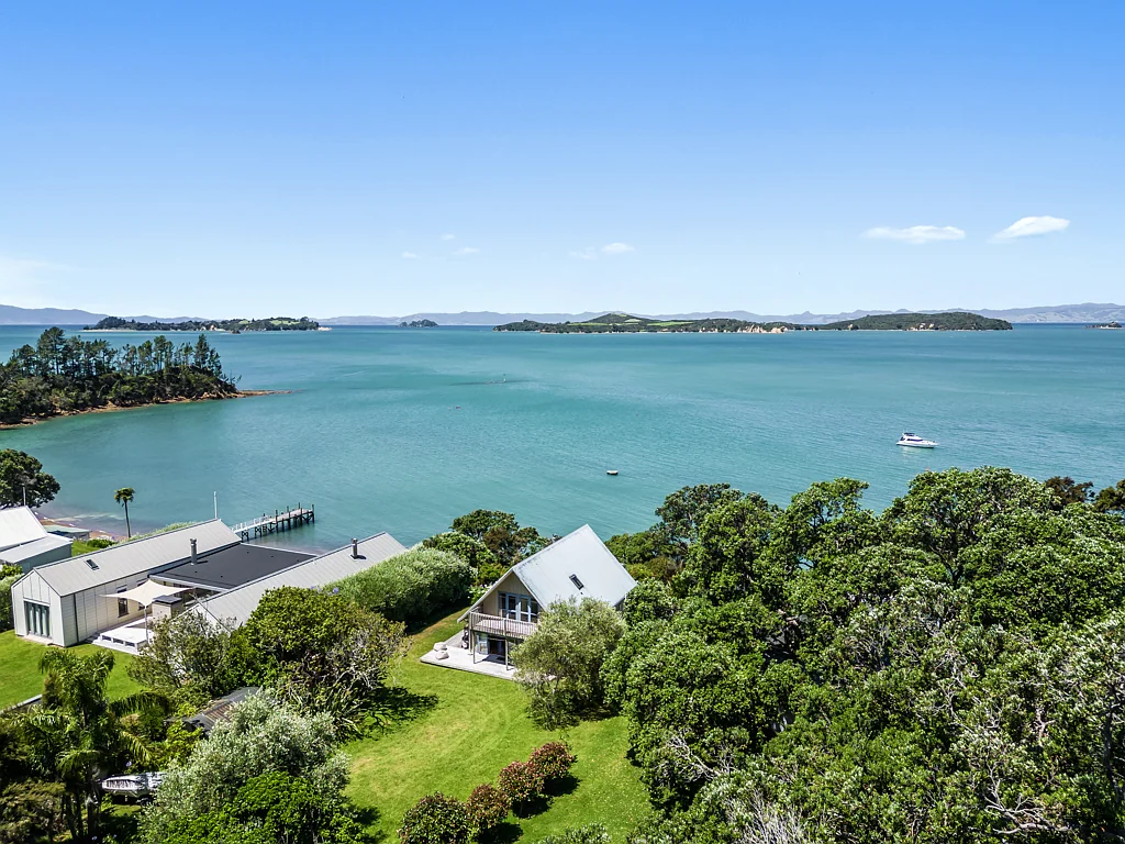 30 Arran Bay Road, Arran Bay, Waiheke Island, Auckland