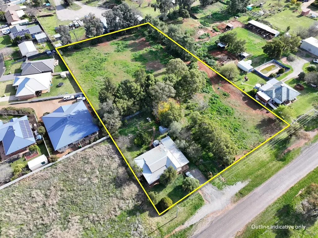 Parkes 3ห้องนอน Prime Development Opportunity on 8,094 sqm Allotment