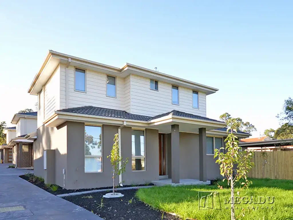 Luxury 3 Years New Modern Family Home