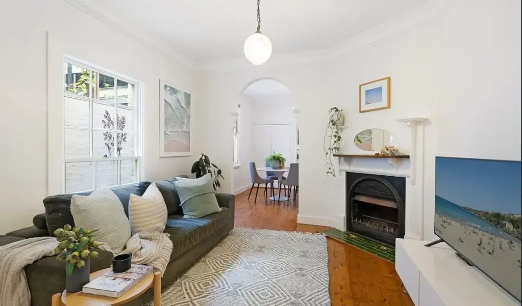 Spacious & Light Filled Home With a Large Lock Up Garage & Storage!