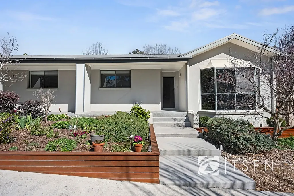 Kennington 4房  Modern Family Living in a Private, Secluded Setting