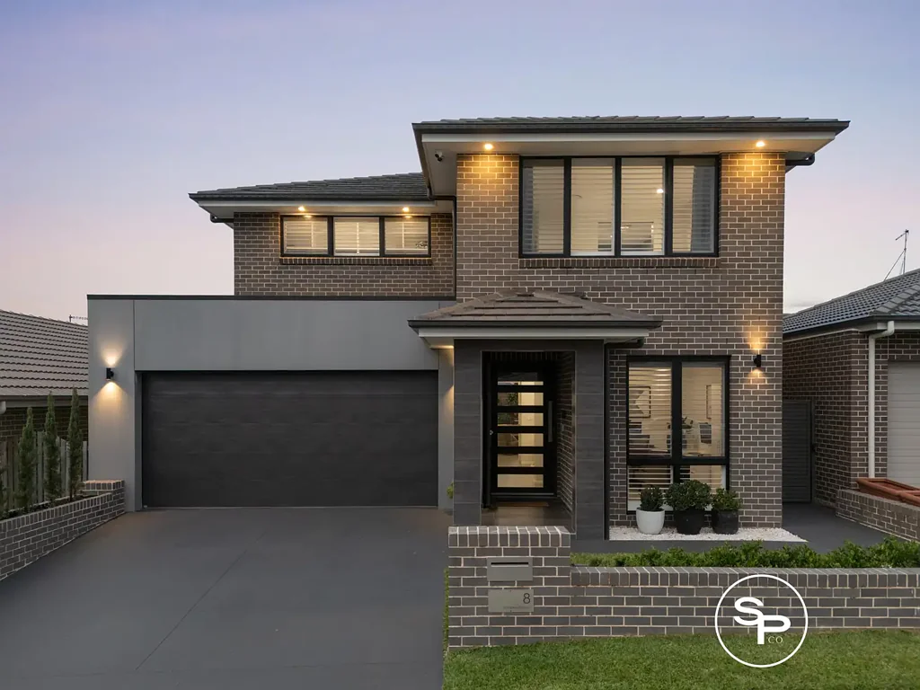 Denham Court 4Kwarto Family Home with Impressive Features