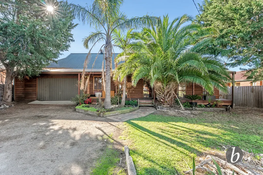 19 Victoria Crescent, Safety Beach, VIC 3936