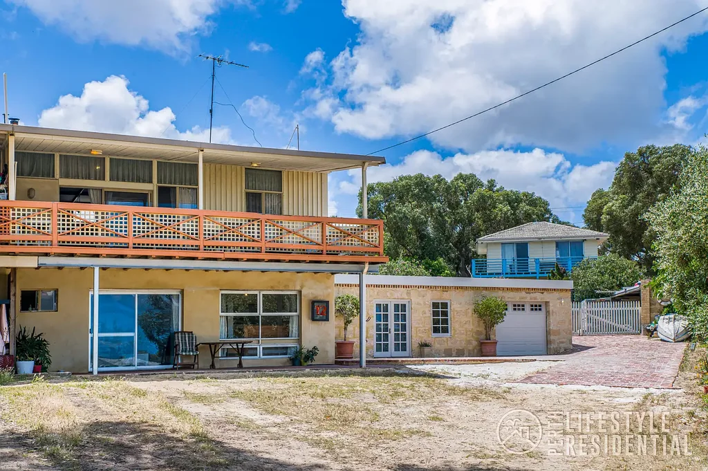 Guilderton 4房  A POINT OF DIFFERENCE HERE