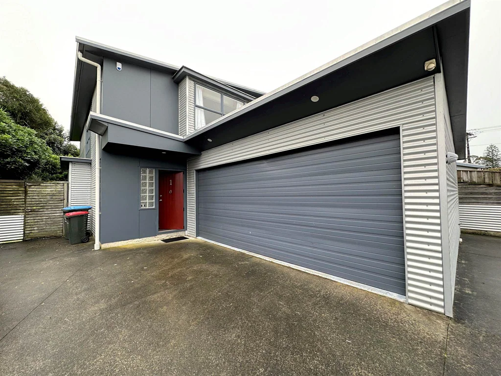 NEWLY RENOVATED 4 BEDROOM HOME