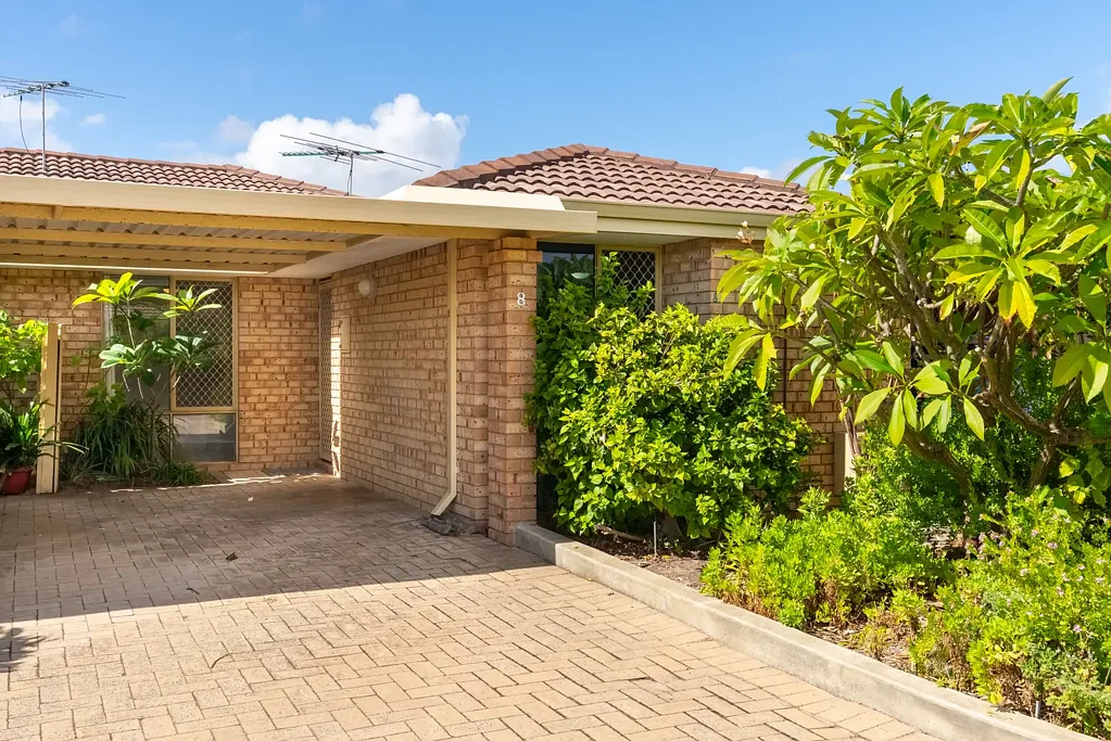 8/9 Merope Close, Rockingham, WA 6168