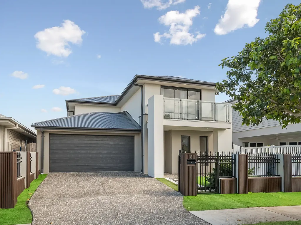 Newport 5Zimmer Spacious Family Living in a Sought-After Newport Location