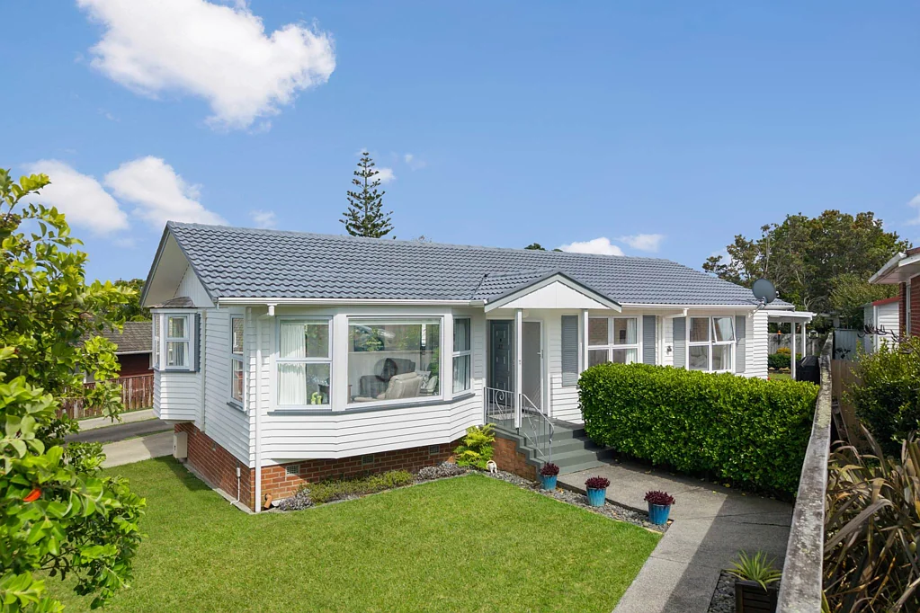 GLENFIELD BEAUTY - 7 MONTH TENANCY