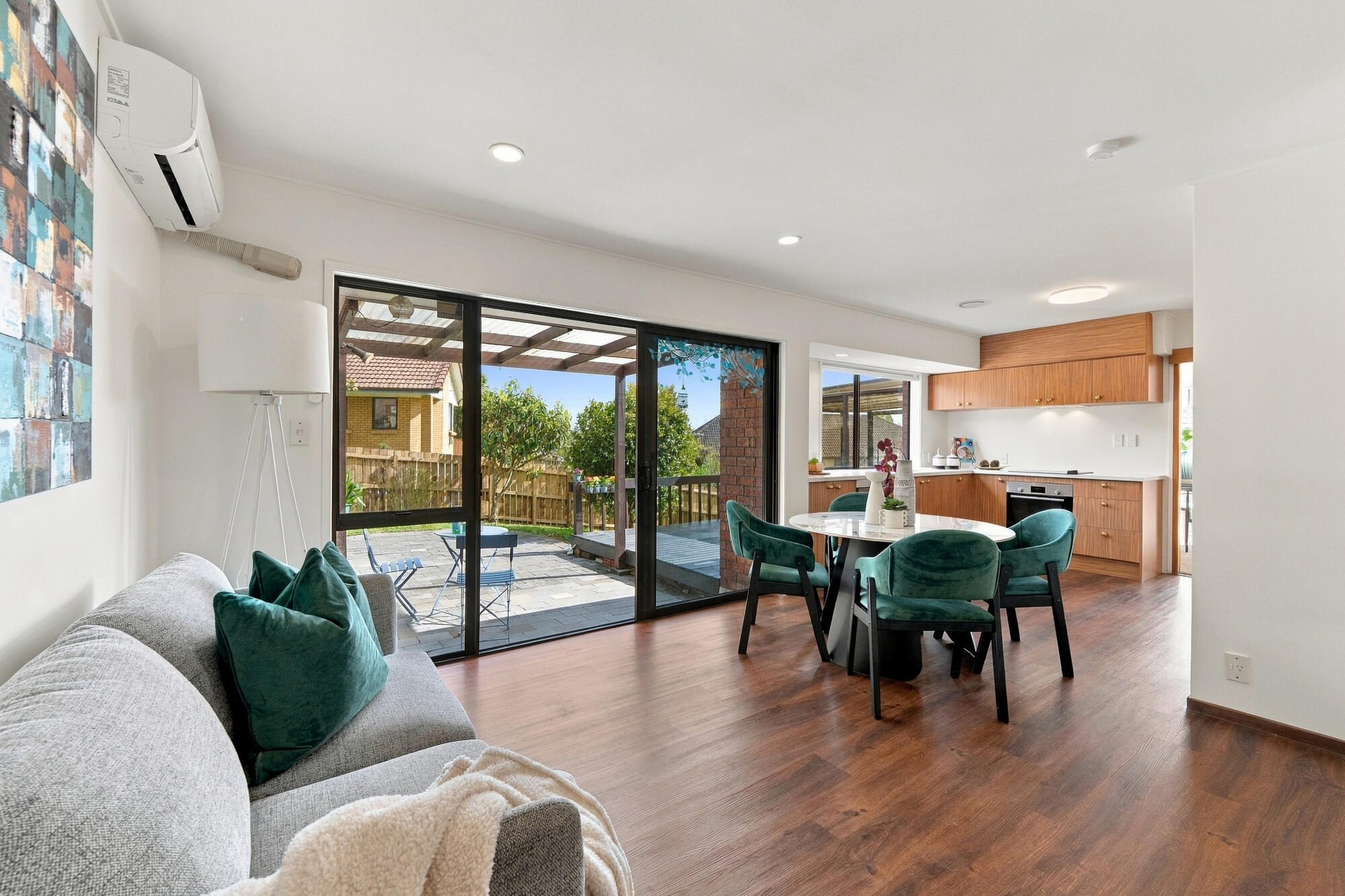 69 Oliver Road, Eastern Beach, photo 5