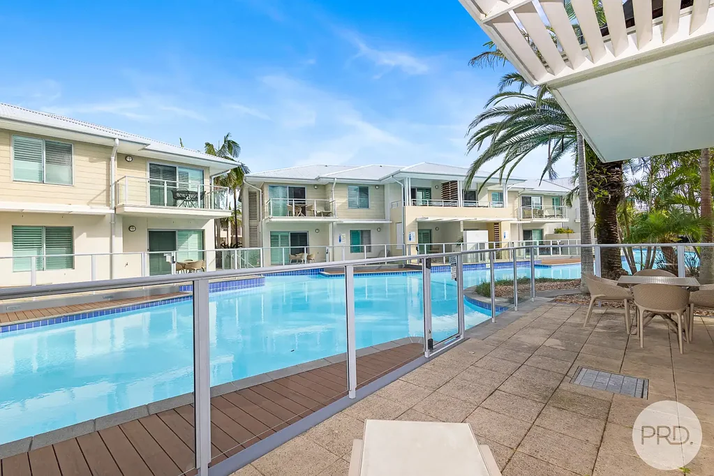 Salamander Bay 2ห้องนอน Light-Filled Poolside Retreat in Prime Location