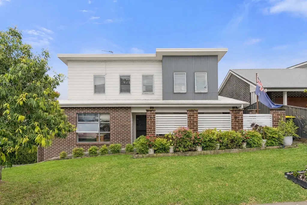 2/19 Paul Circuit, Tullimbar, NSW 2527