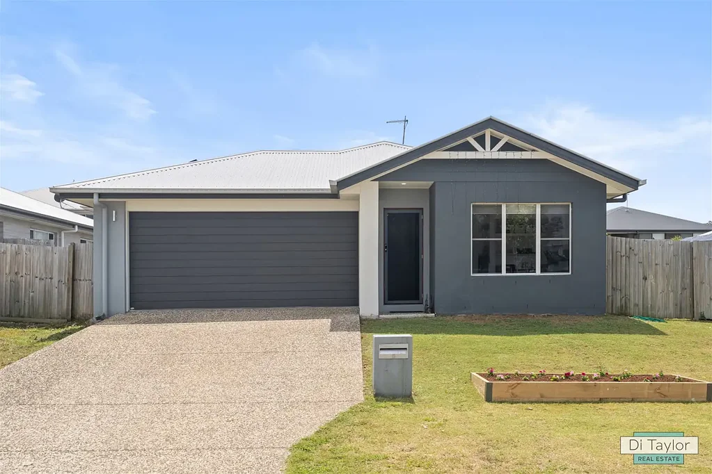 Gleneagle 4ਬੈੱਡਰੂਮ Modern Family Living in The Outlook Estate