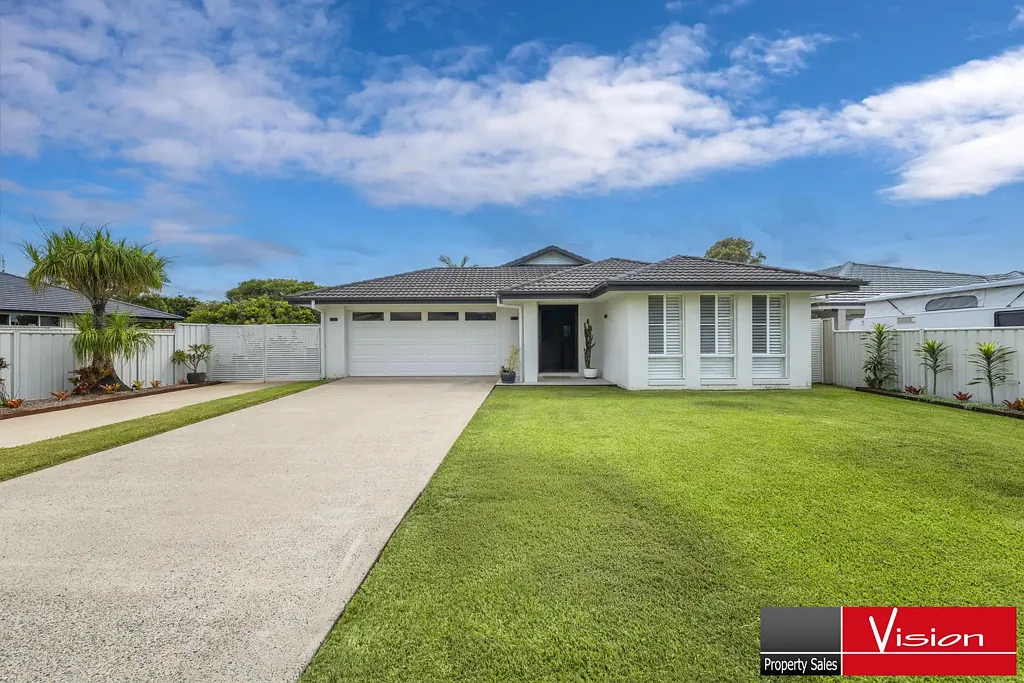 10 Saltwater Crescent, Corindi Beach, NSW 2456