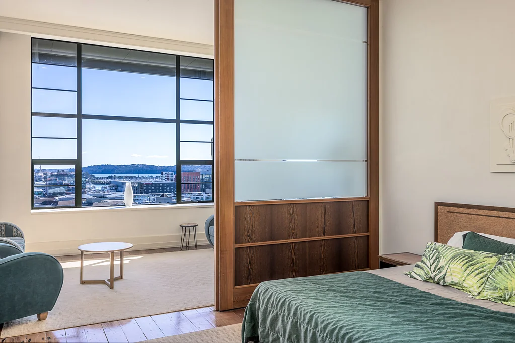 Auckland Central 1房  Abandoned Penthouse