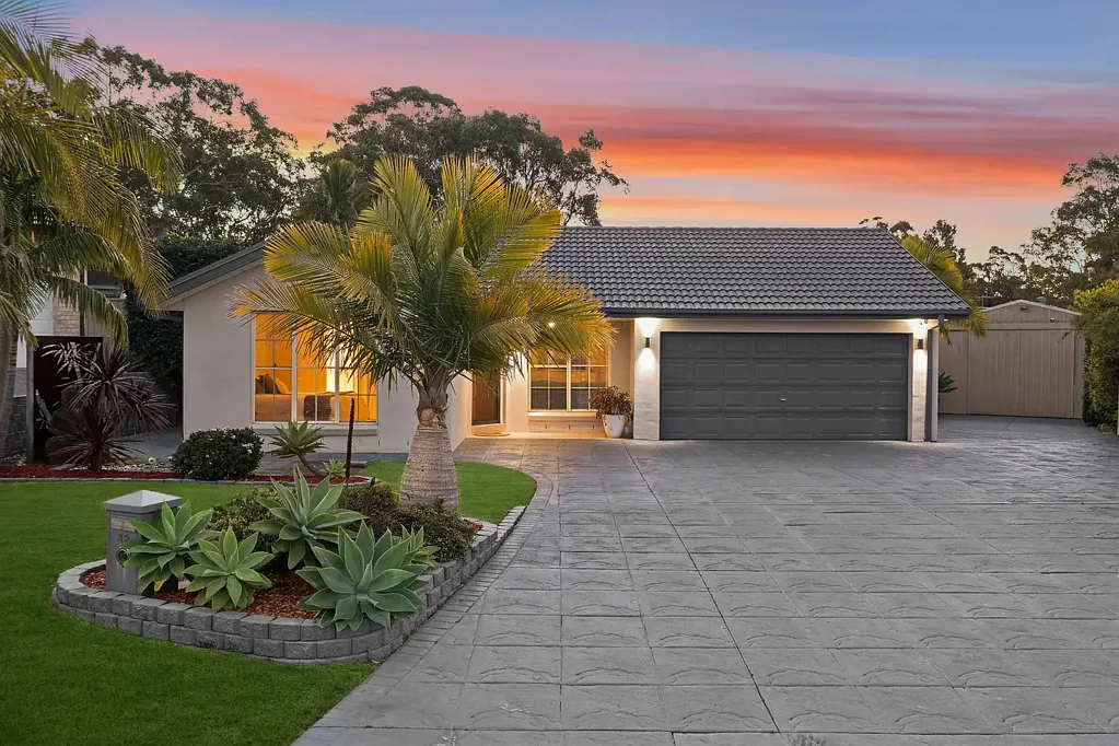 Gwandalan 4 Bedroom Exceptional family oasis on 1,084sqm