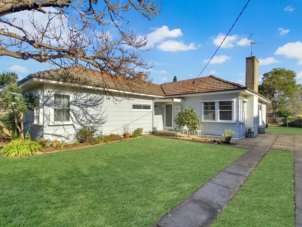 44 Day Street, Bairnsdale, VIC 3875