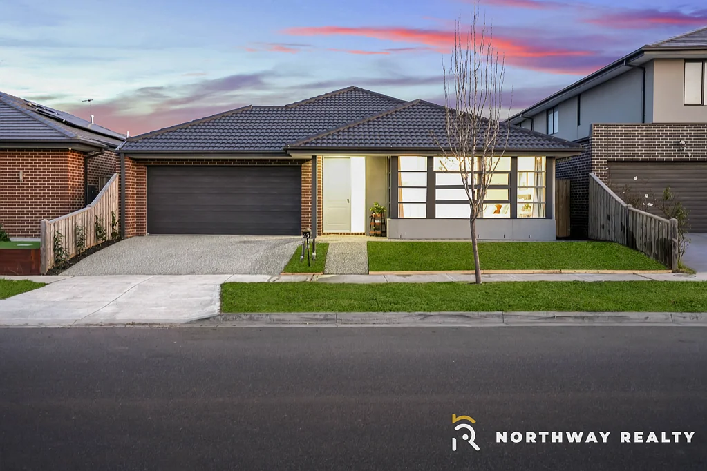 43 Revelstoke Street, Mickleham, VIC 3064