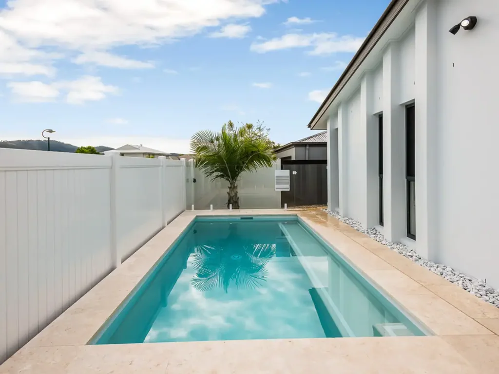 Oxenford 4침실 Renovated Family Oasis in Prime Oxenford Location