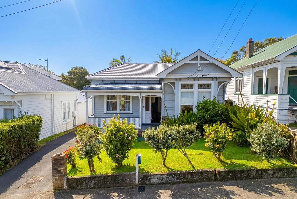Grey Lynn 3غرفة نوم A Timeless Treasure with Limitless Potential