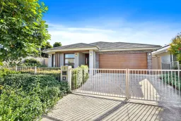 3 KOORALA GDNS, Jordan Springs