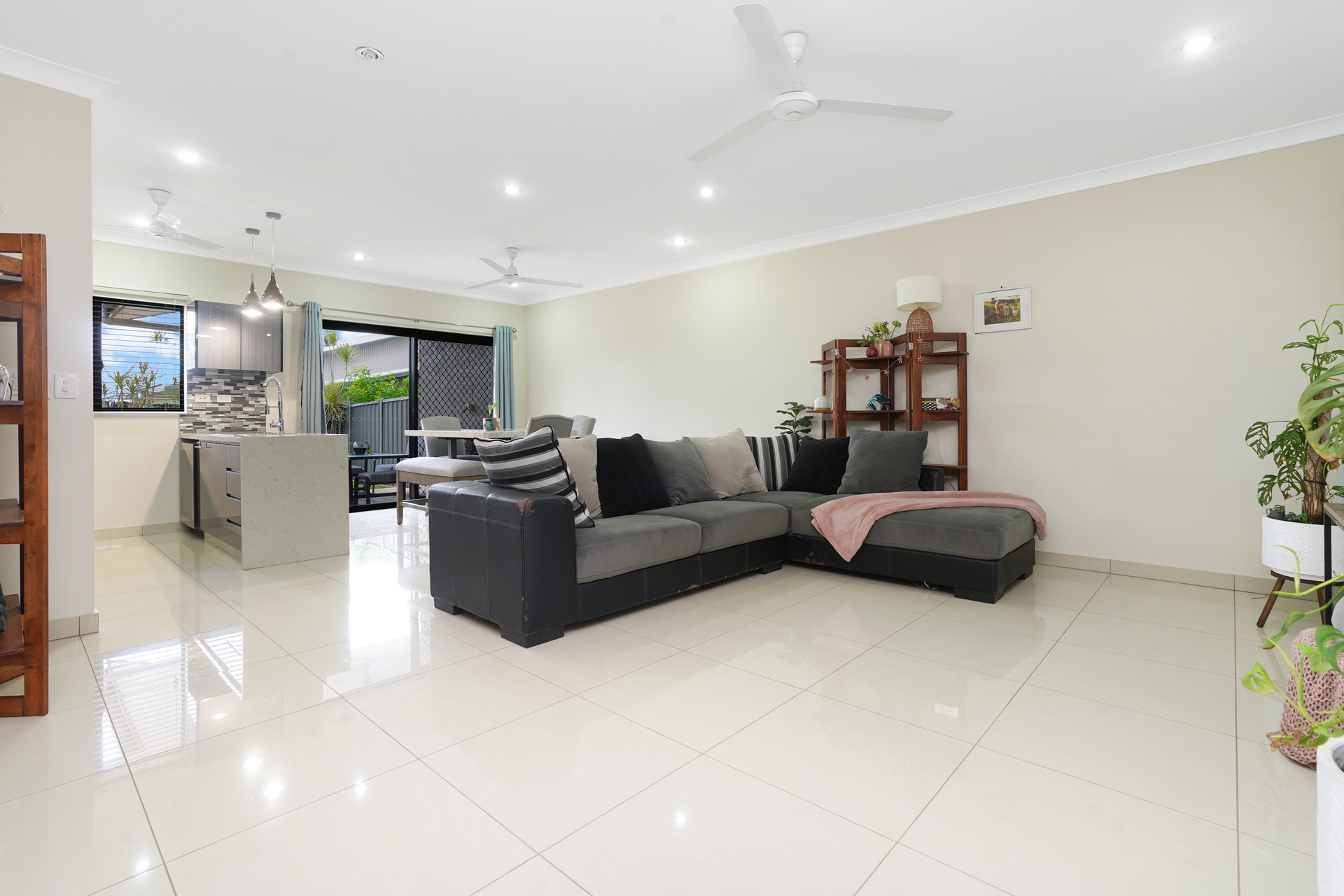 APARTMENT 4 5 BLOODWOOD ST, ZUCCOLI NT 0832, 0房, 0浴, Unit