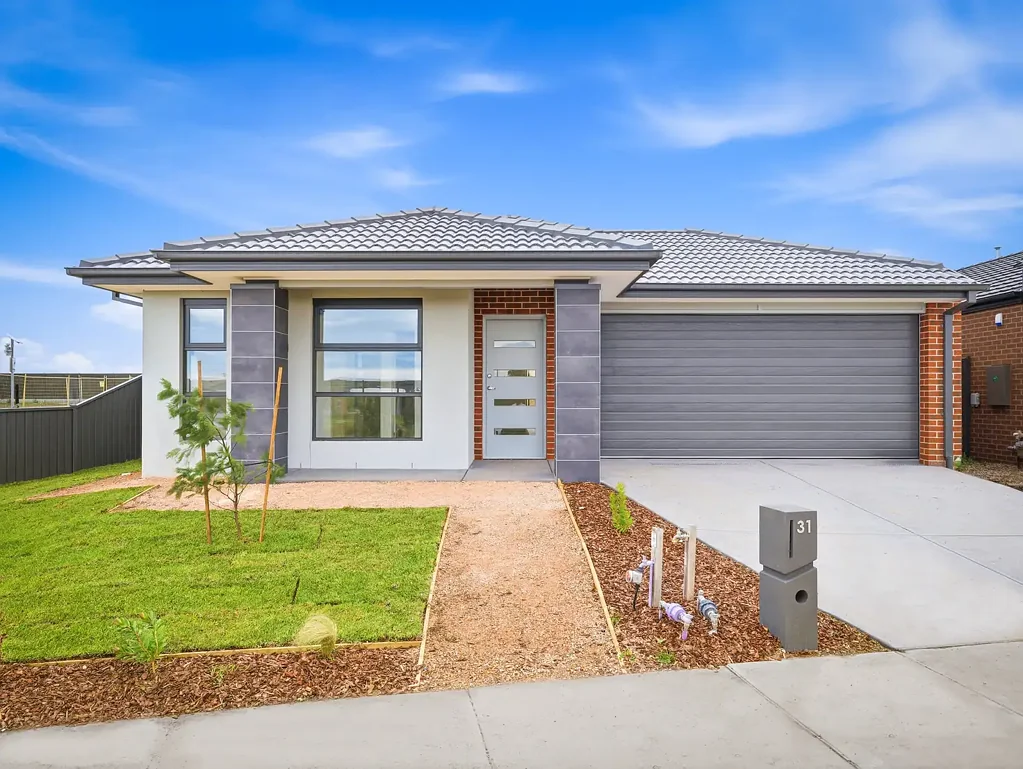 NEW BUILD HOME FOR RENT IN WERRIBEE