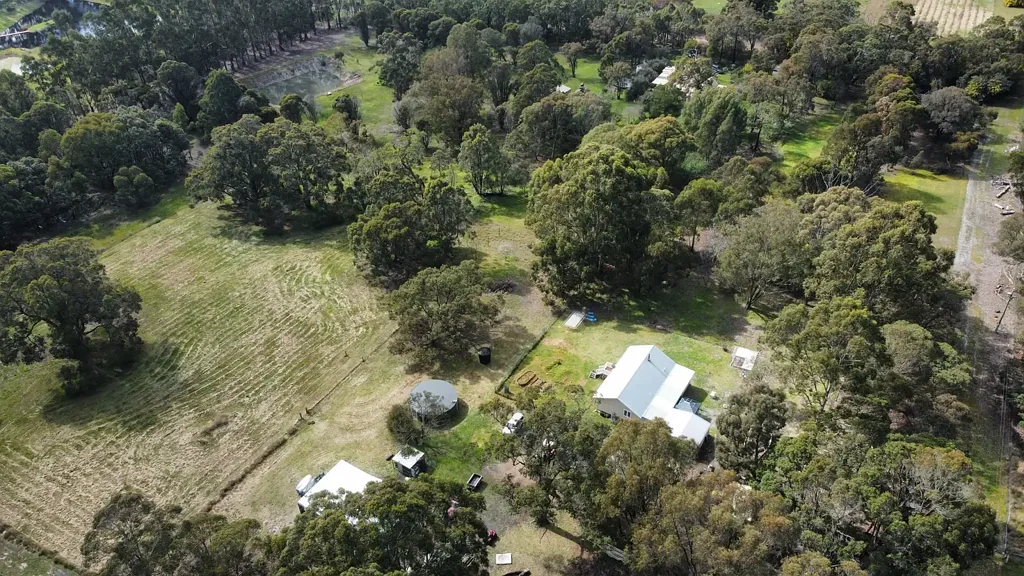 Mount Barker 3 Bedroom Semi Rural Retreat and an Absolute Charmer