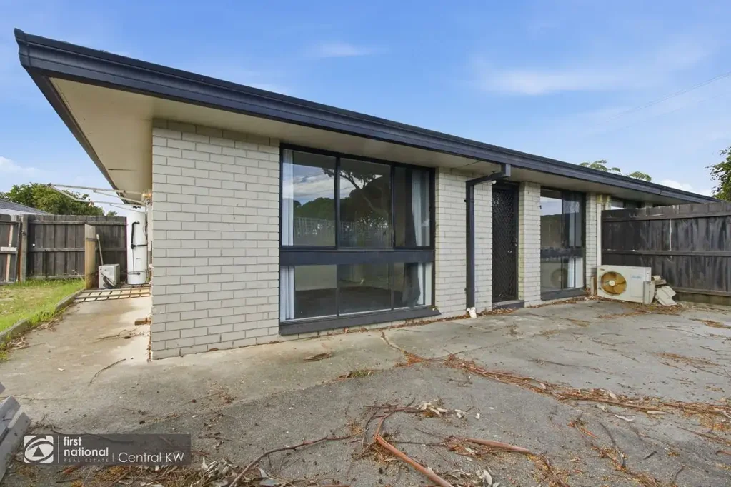 Unit 2/40-42 Bridle Road, Morwell, VIC 3840